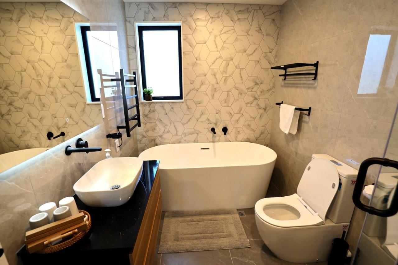 Luxury Brand New Designer Living Apartman Auckland Kültér fotó